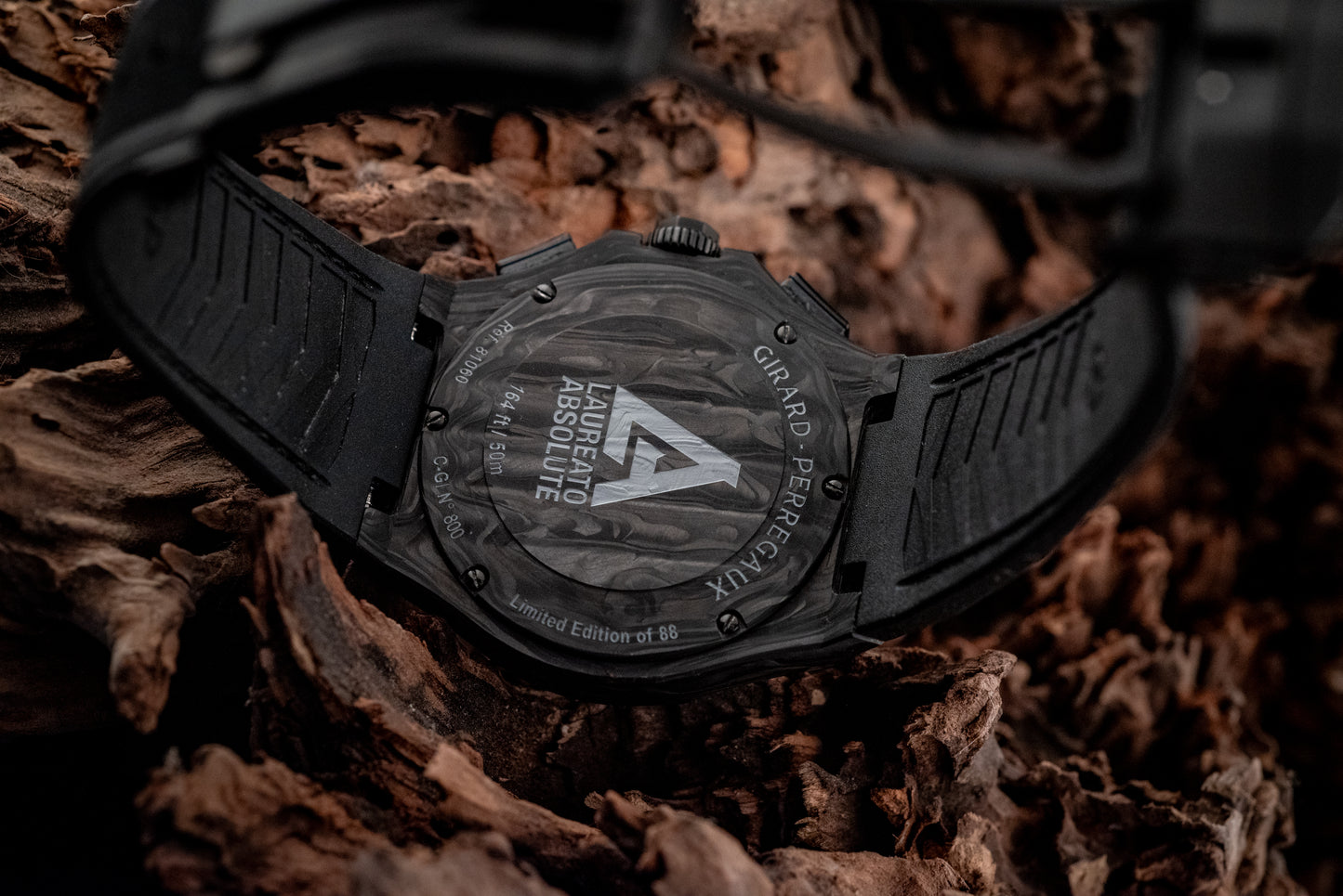 Girard Perregaux Laureato Absolute Wired 2022 Box And Papers Ref 81060-36-694-FH6A
