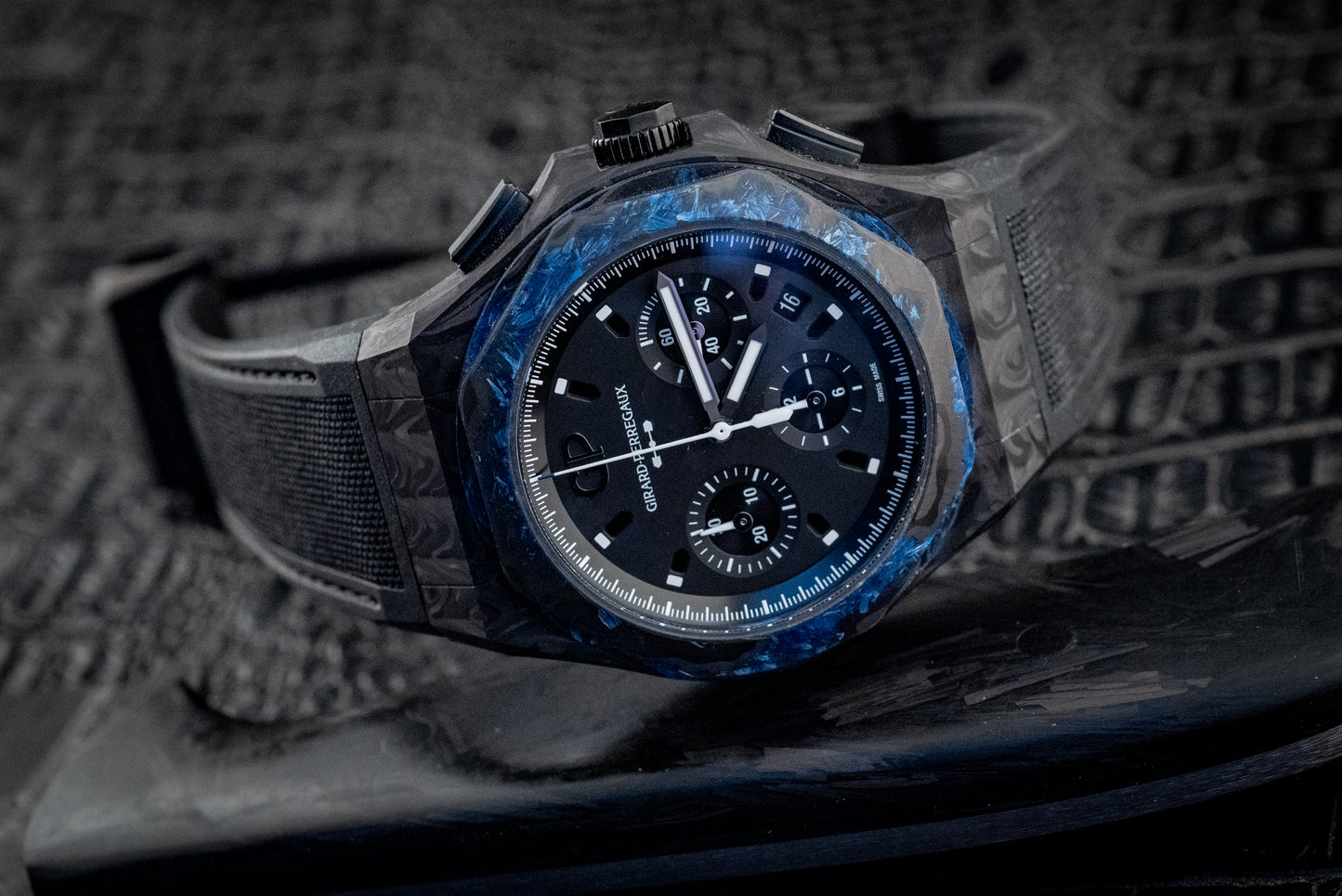 Girard Perregaux Laureato Absolute Wired 2022 Box And Papers Ref 81060-36-694-FH6A