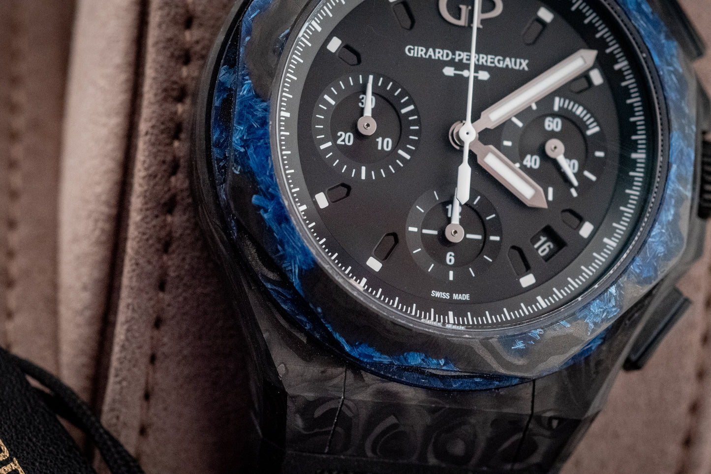 Girard Perregaux Laureato Absolute Wired 2022 Box And Papers Ref 81060-36-694-FH6A