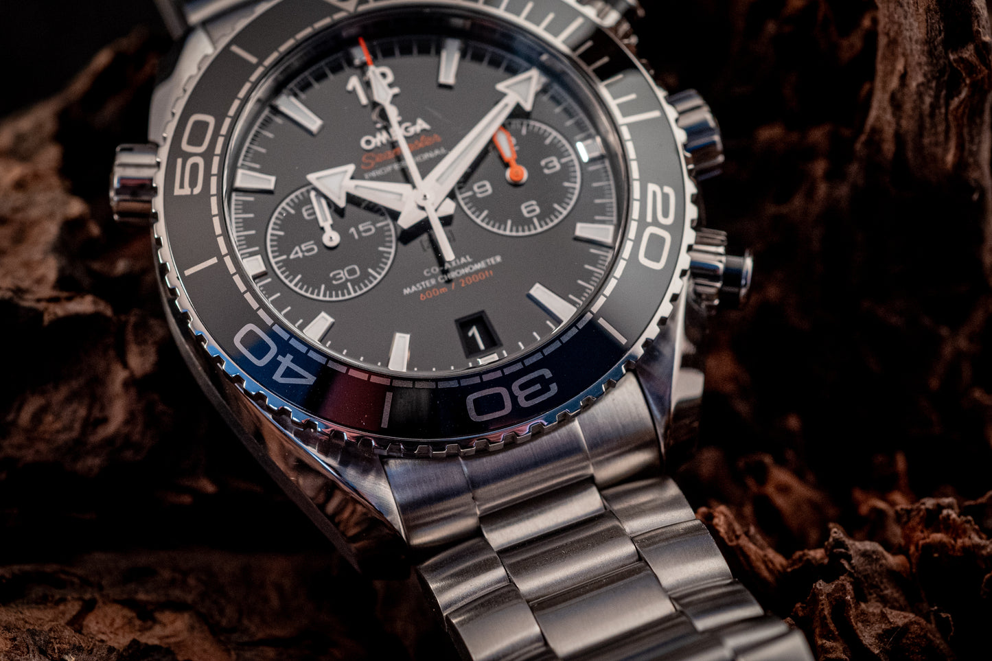 Omega Seamaster Planet Ocean Chronograph Ref 215.30.46.51.01.001 Box And Papers