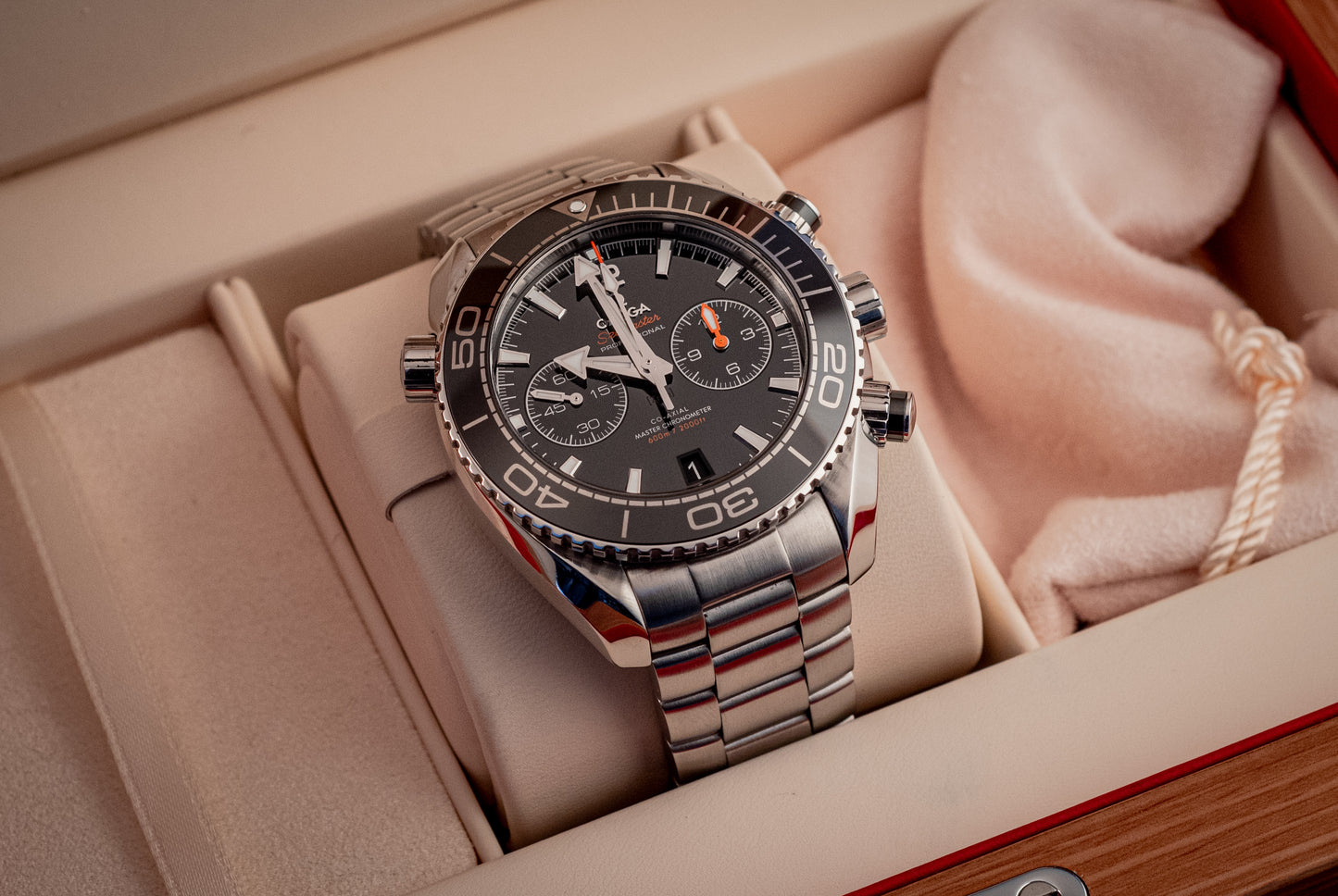 Omega Seamaster Planet Ocean Chronograph Ref 215.30.46.51.01.001 Box And Papers