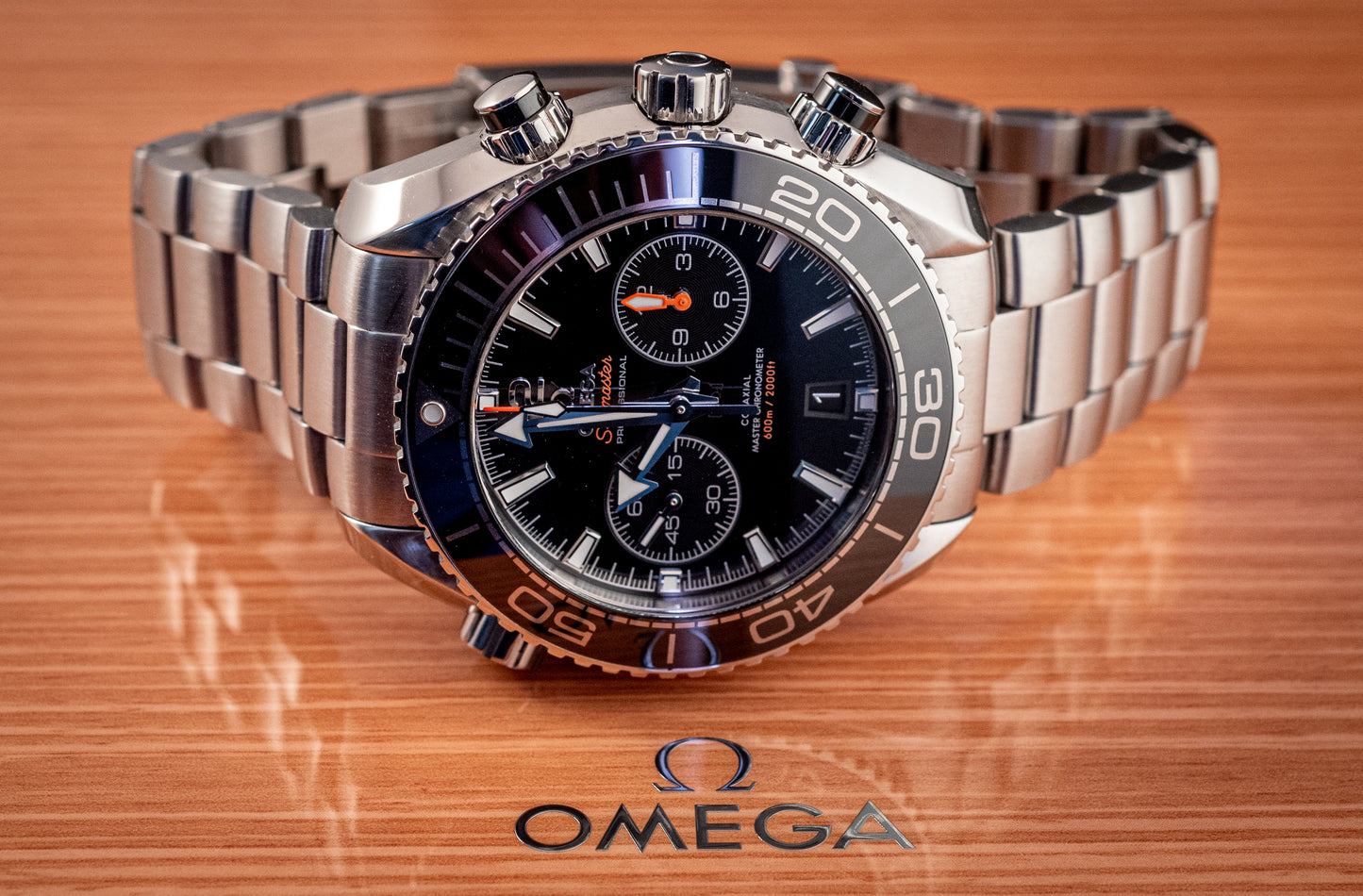 Omega Seamaster Planet Ocean Chronograph Ref 215.30.46.51.01.001 Box And Papers