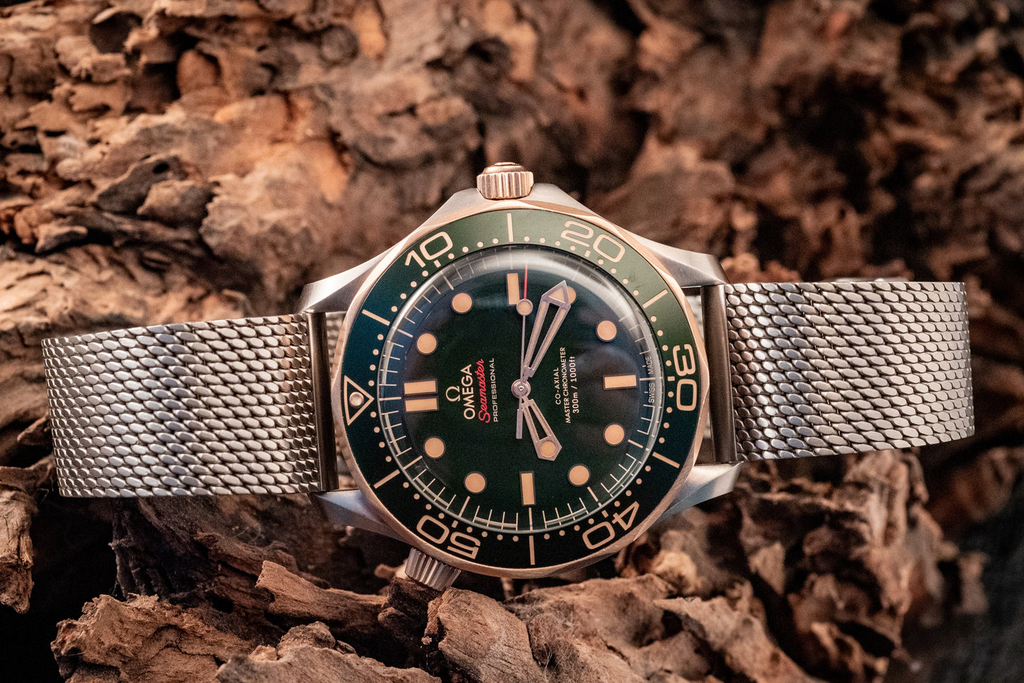 Omega Seamaster Diver 300 M Bronze Gold Green Dial Extra Strap 2025 Box And Papers Ref 210.92.42.20.10.001
