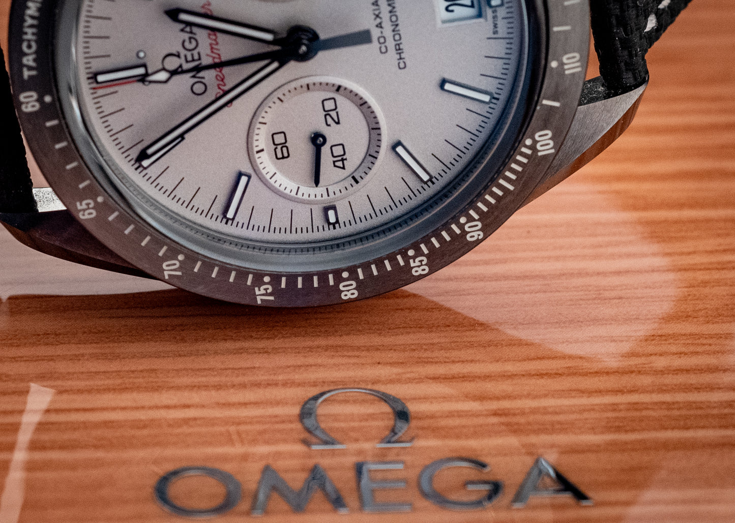 Omega Grey Side Of The Moon 2021 Box And Papers Ref 311.93.44.51.99.001
