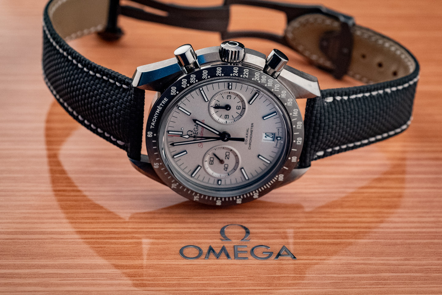 Omega Grey Side Of The Moon 2021 Box And Papers Ref 311.93.44.51.99.001