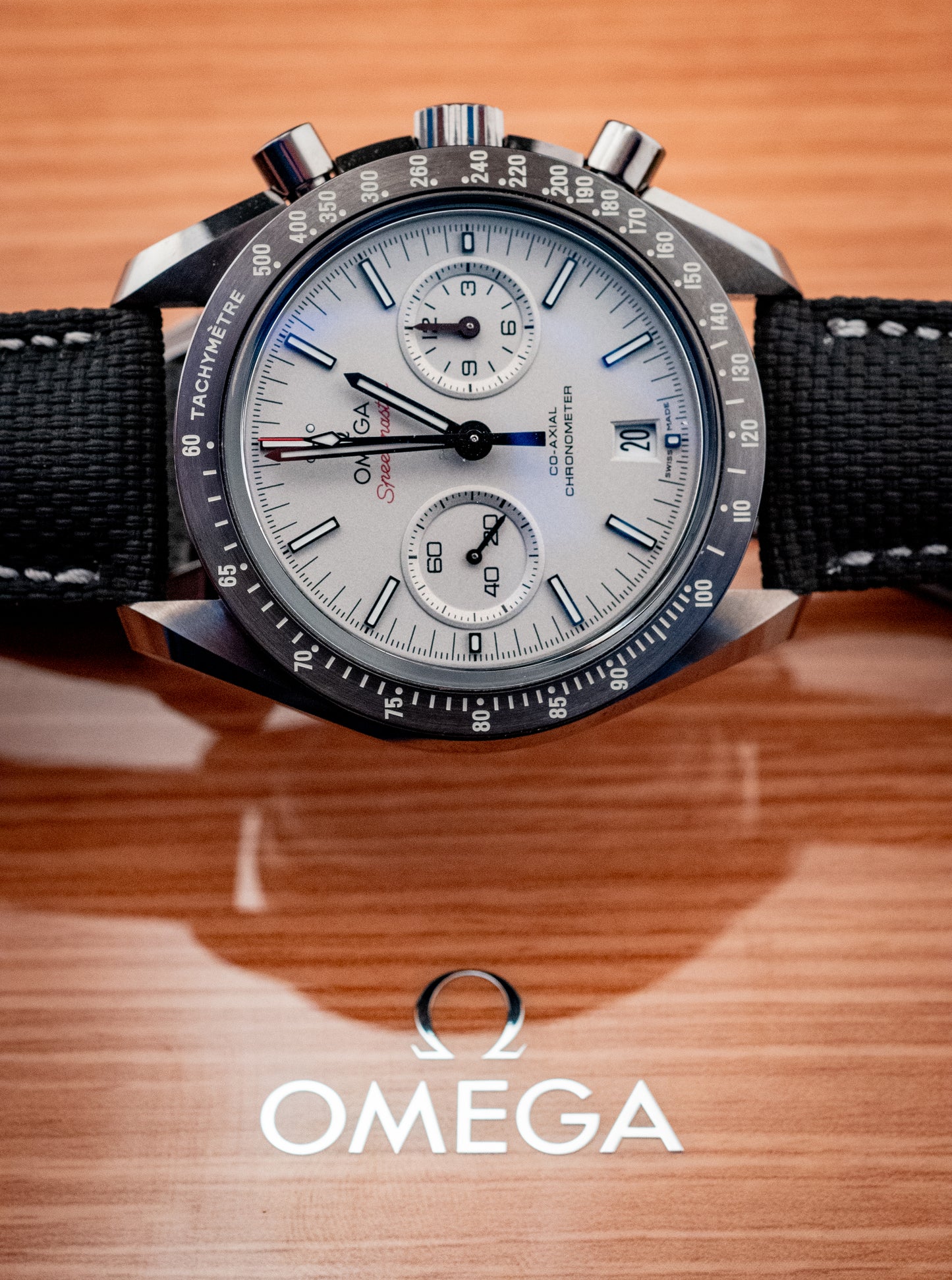 Omega Grey Side Of The Moon 2021 Box And Papers Ref 311.93.44.51.99.001