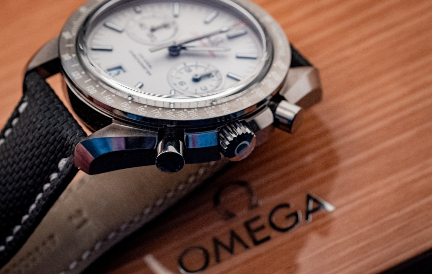 Omega Grey Side Of The Moon 2021 Box And Papers Ref 311.93.44.51.99.001