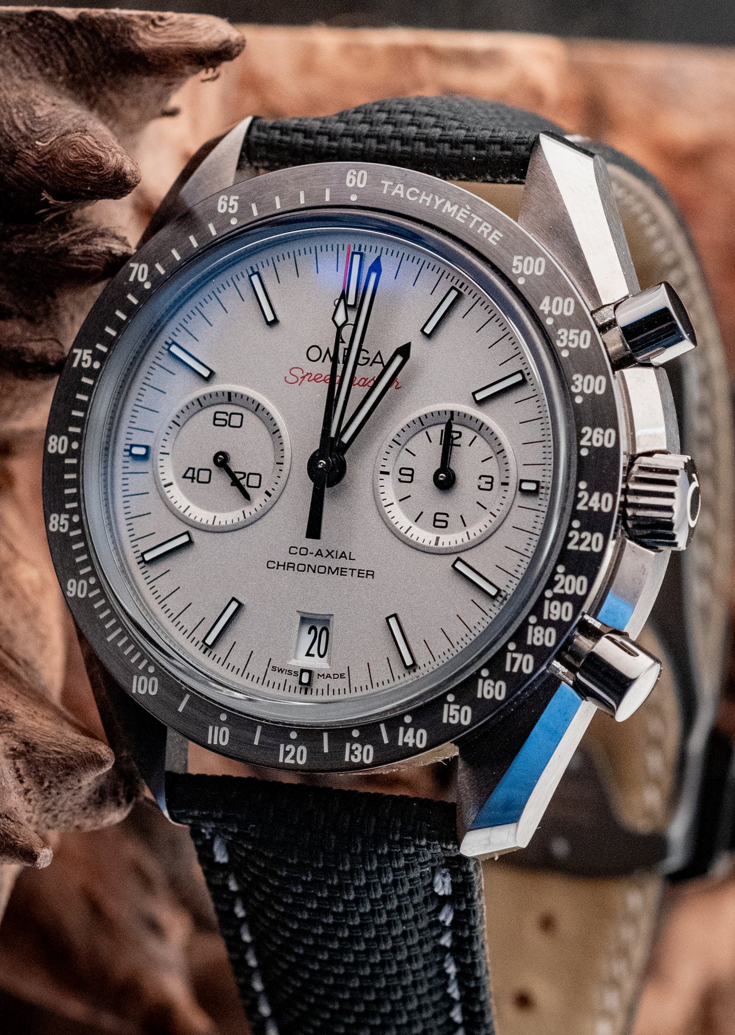 Omega Grey Side Of The Moon 2021 Box And Papers Ref 311.93.44.51.99.001
