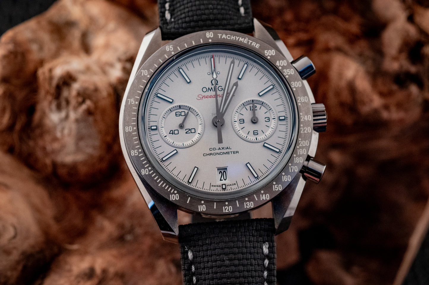 Omega Grey Side Of The Moon 2021 Box And Papers Ref 311.93.44.51.99.001
