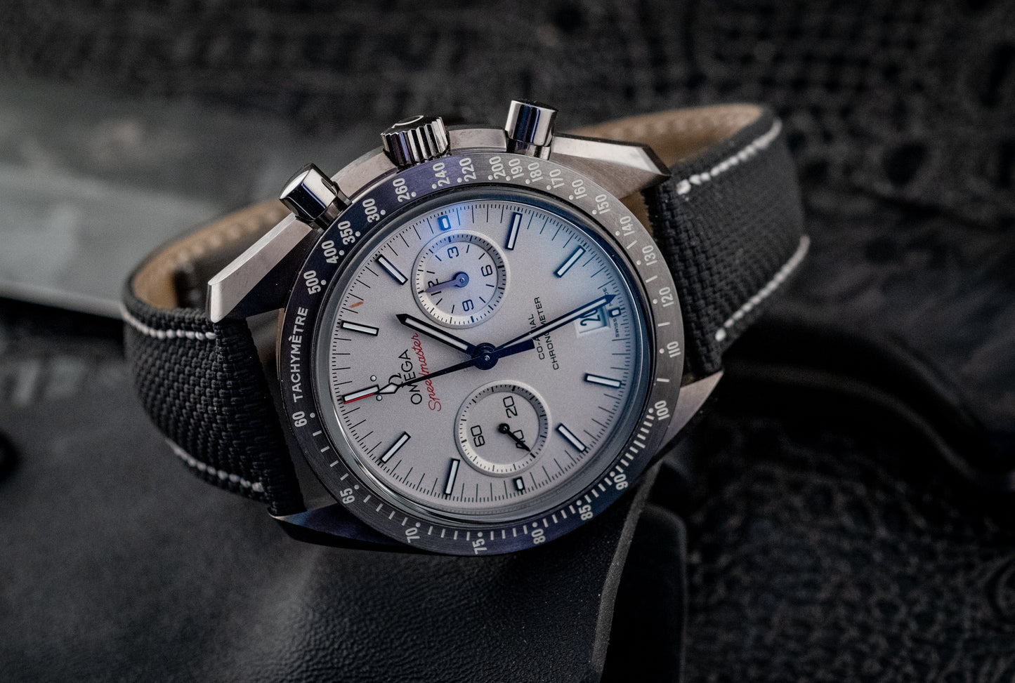 Omega Grey Side Of The Moon 2021 Box And Papers Ref 311.93.44.51.99.001