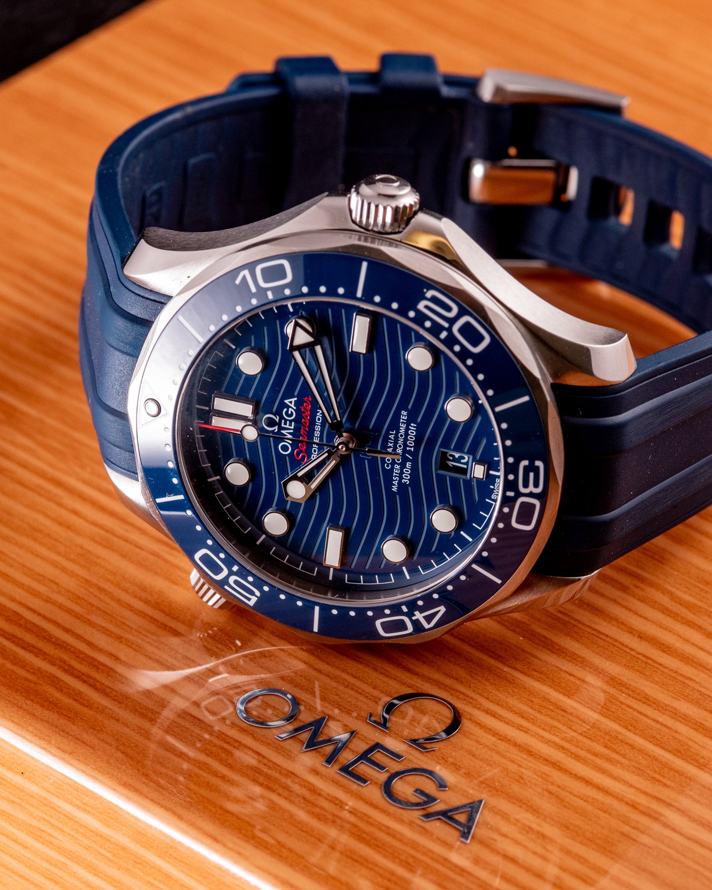 OMEGA Seamaster Diver Watch 300M Refercence 210.32.42.20.03.001 Box And Papers