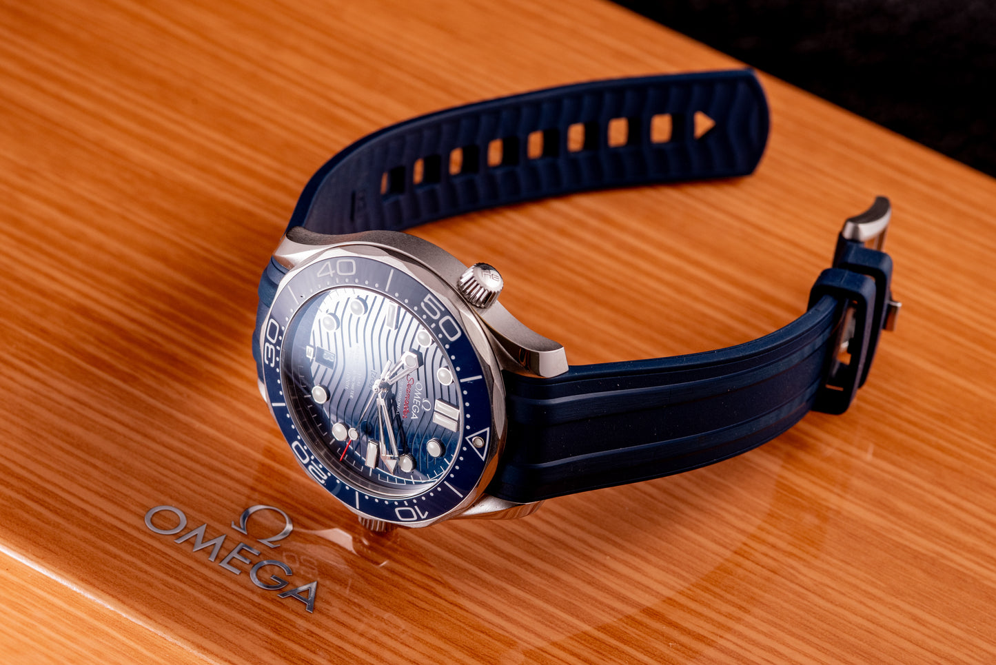 OMEGA Seamaster Diver Watch 300M Refercence 210.32.42.20.03.001 Box And Papers