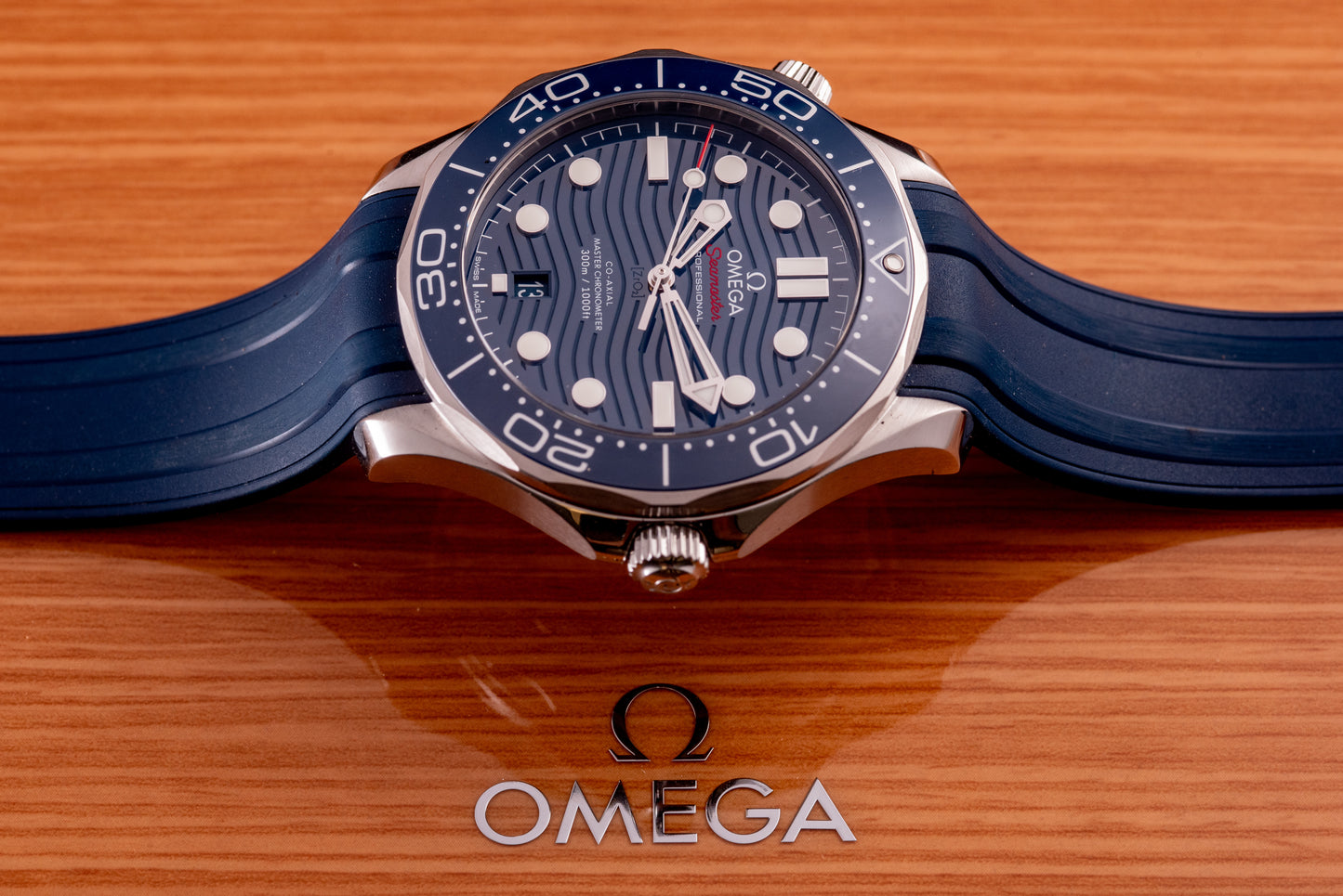 OMEGA Seamaster Diver Watch 300M Refercence 210.32.42.20.03.001 Box And Papers