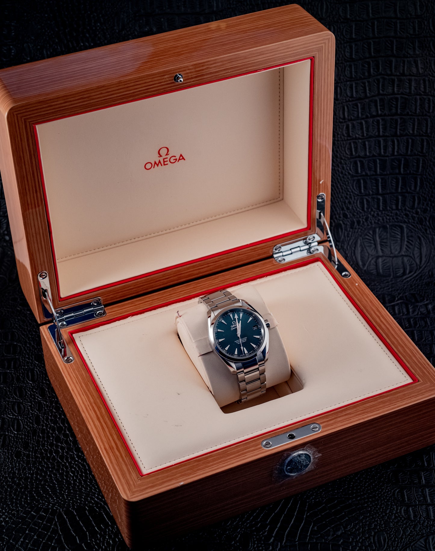 Omega 2021 Seamaster Aqua Terra Bracelet Blue 2021 Box And Papers Ref 231.10.39.21.03.002
