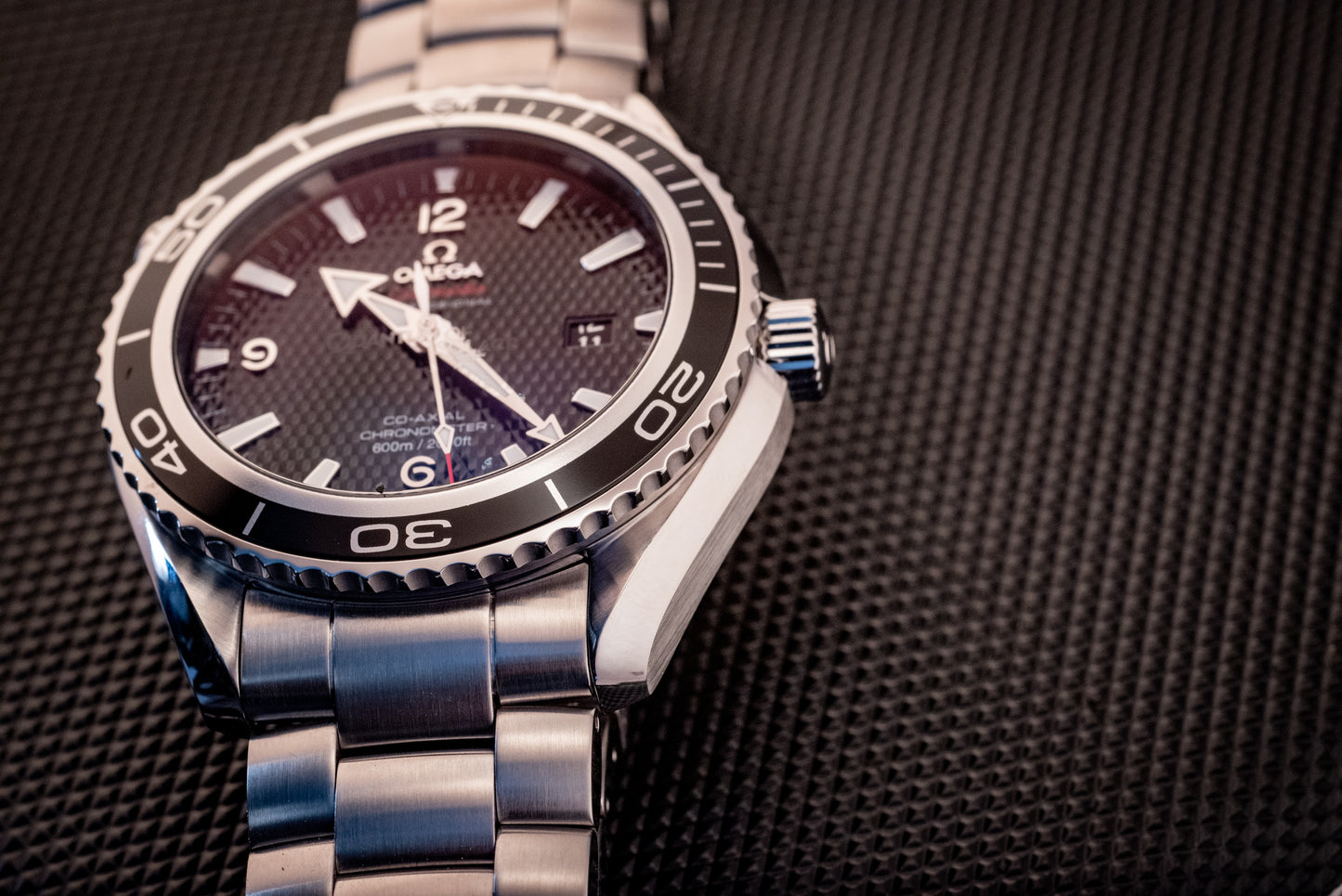 Omega Seamaster Planet Ocean Quantum of Solace Limited Edition 007 James Bond Box And Papers Ref 222.30.46.20.01.001
