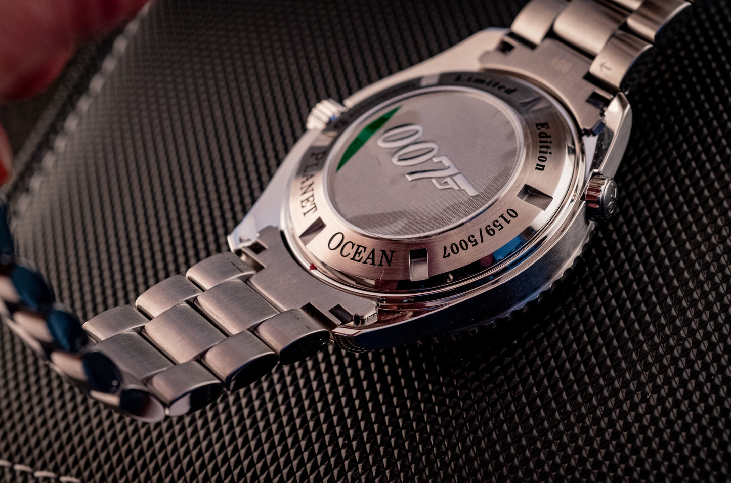 Omega Seamaster Planet Ocean Quantum of Solace Limited Edition 007 James Bond Box And Papers Ref 222.30.46.20.01.001