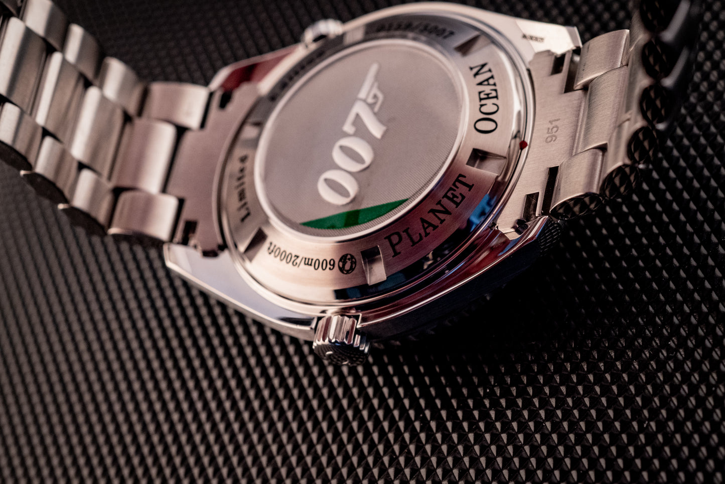 Omega Seamaster Planet Ocean Quantum of Solace Limited Edition 007 James Bond Box And Papers Ref 222.30.46.20.01.001