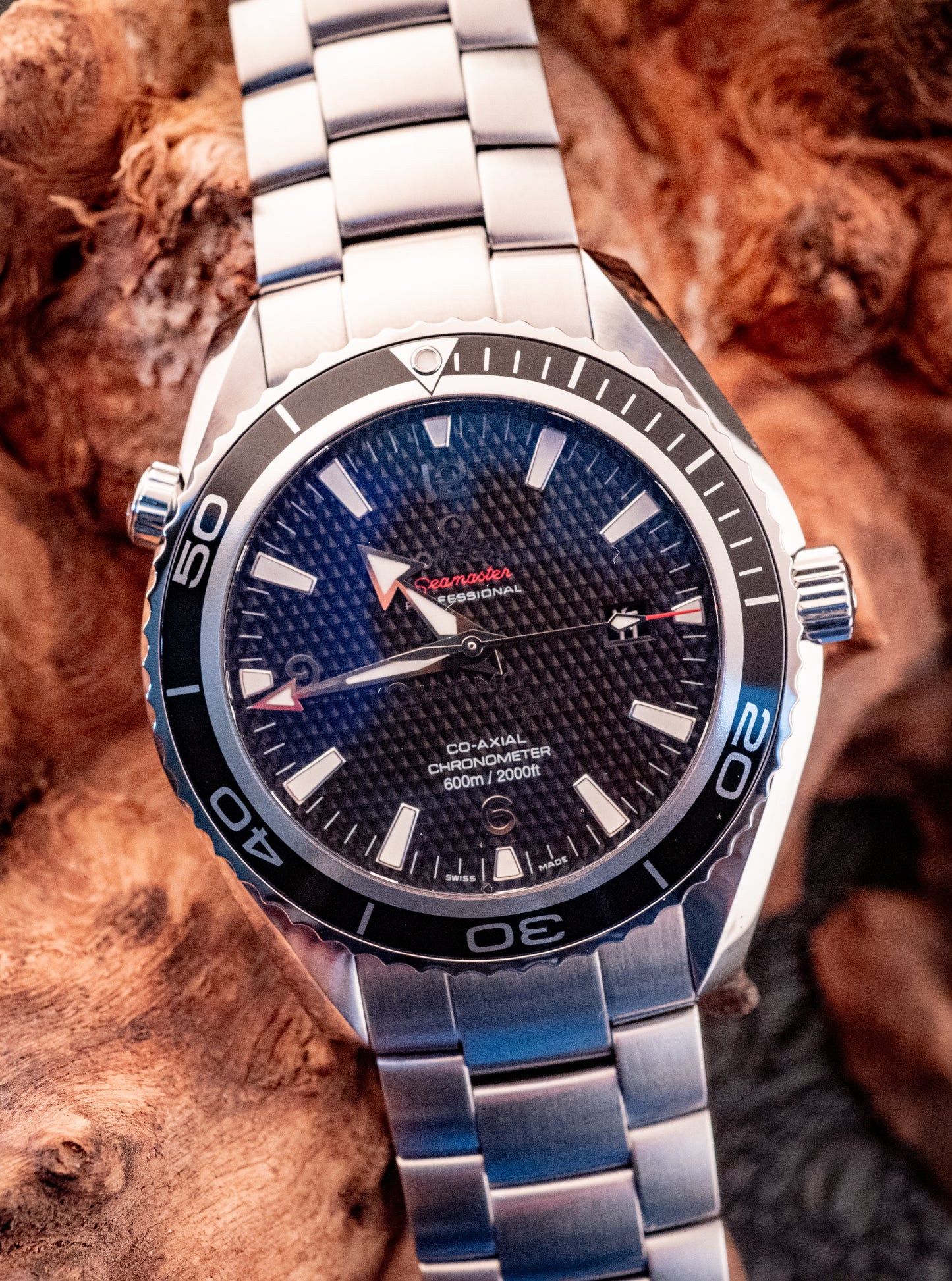 Omega Seamaster Planet Ocean Quantum of Solace Limited Edition 007 James Bond Box And Papers Ref 222.30.46.20.01.001
