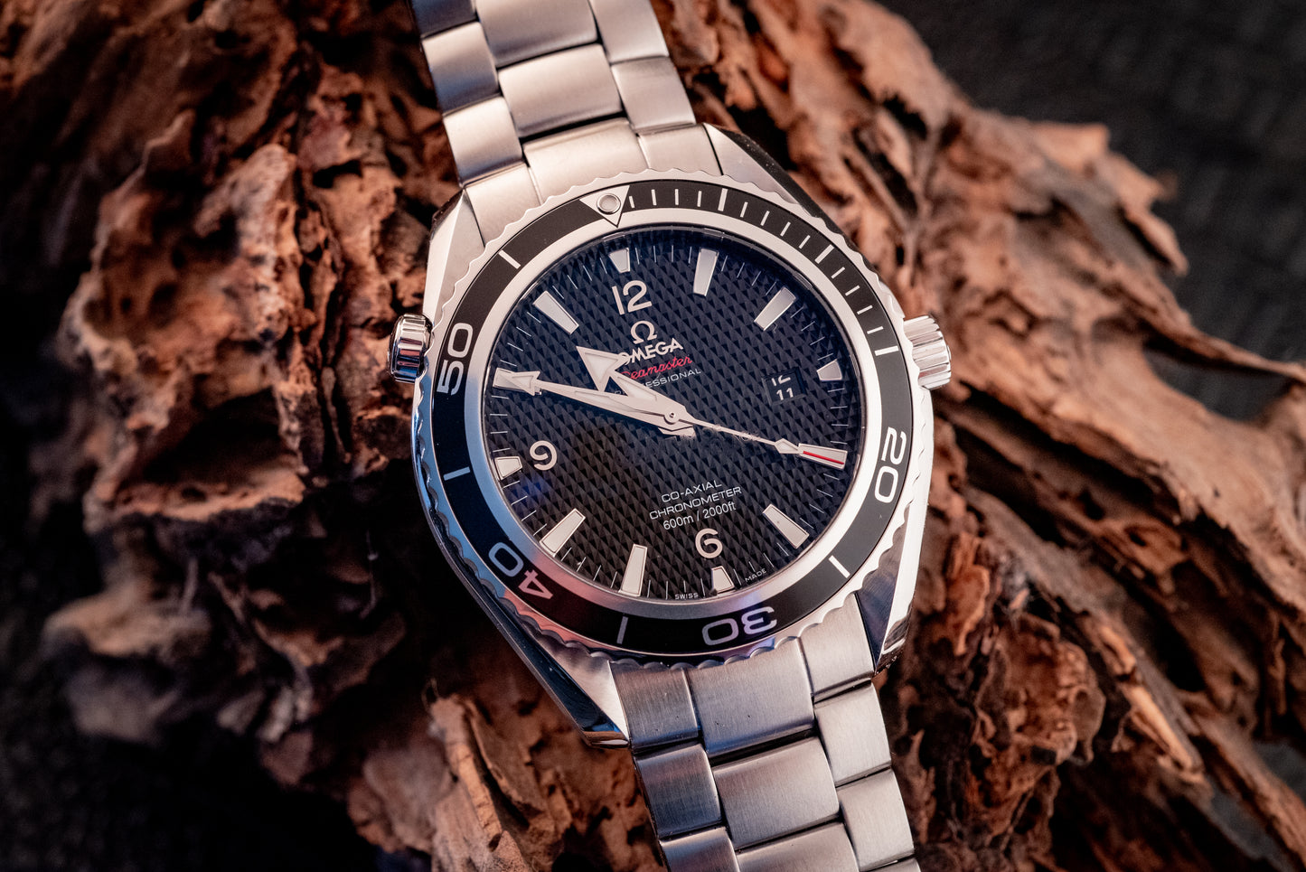 Omega Seamaster Planet Ocean Quantum of Solace Limited Edition 007 James Bond Box And Papers Ref 222.30.46.20.01.001