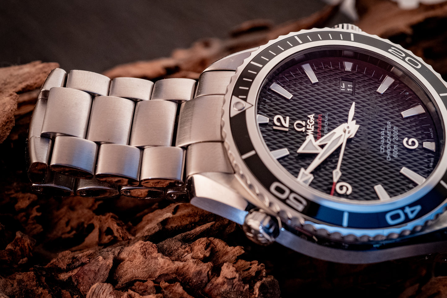 Omega Seamaster Planet Ocean Quantum of Solace Limited Edition 007 James Bond Box And Papers Ref 222.30.46.20.01.001