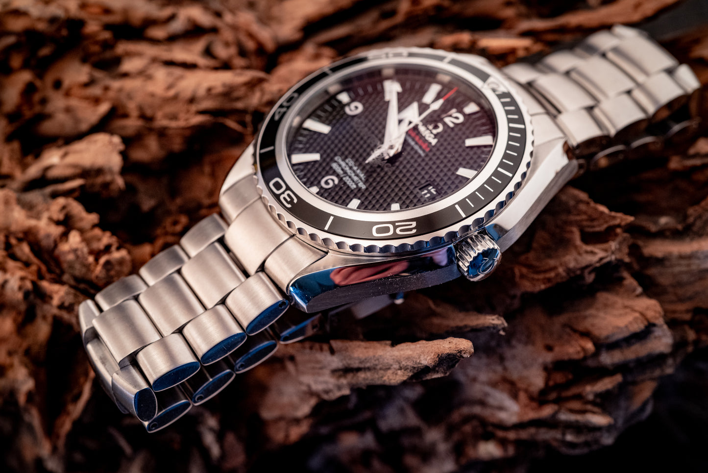 Omega Seamaster Planet Ocean Quantum of Solace Limited Edition 007 James Bond Box And Papers Ref 222.30.46.20.01.001