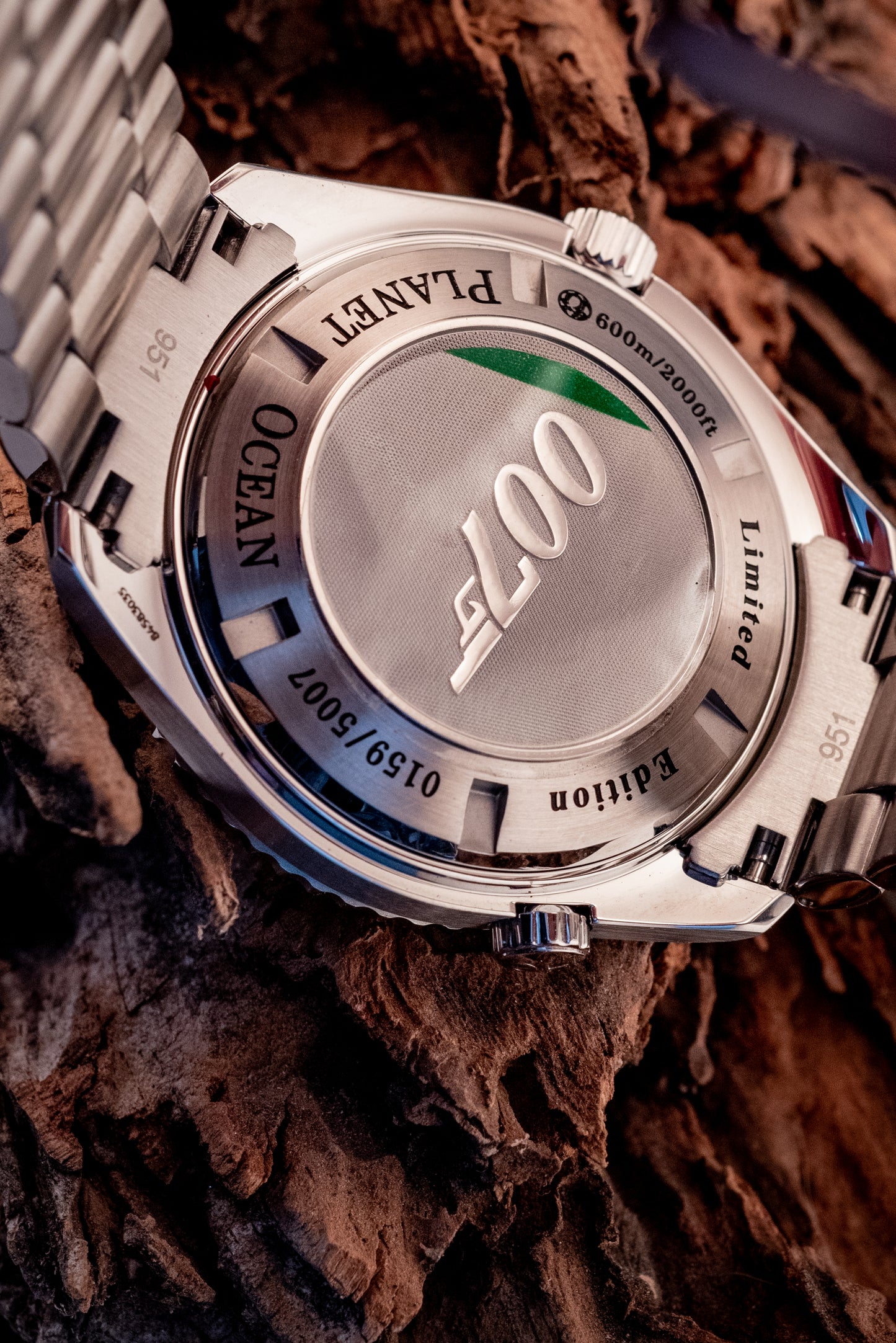 Omega Seamaster Planet Ocean Quantum of Solace Limited Edition 007 James Bond Box And Papers Ref 222.30.46.20.01.001