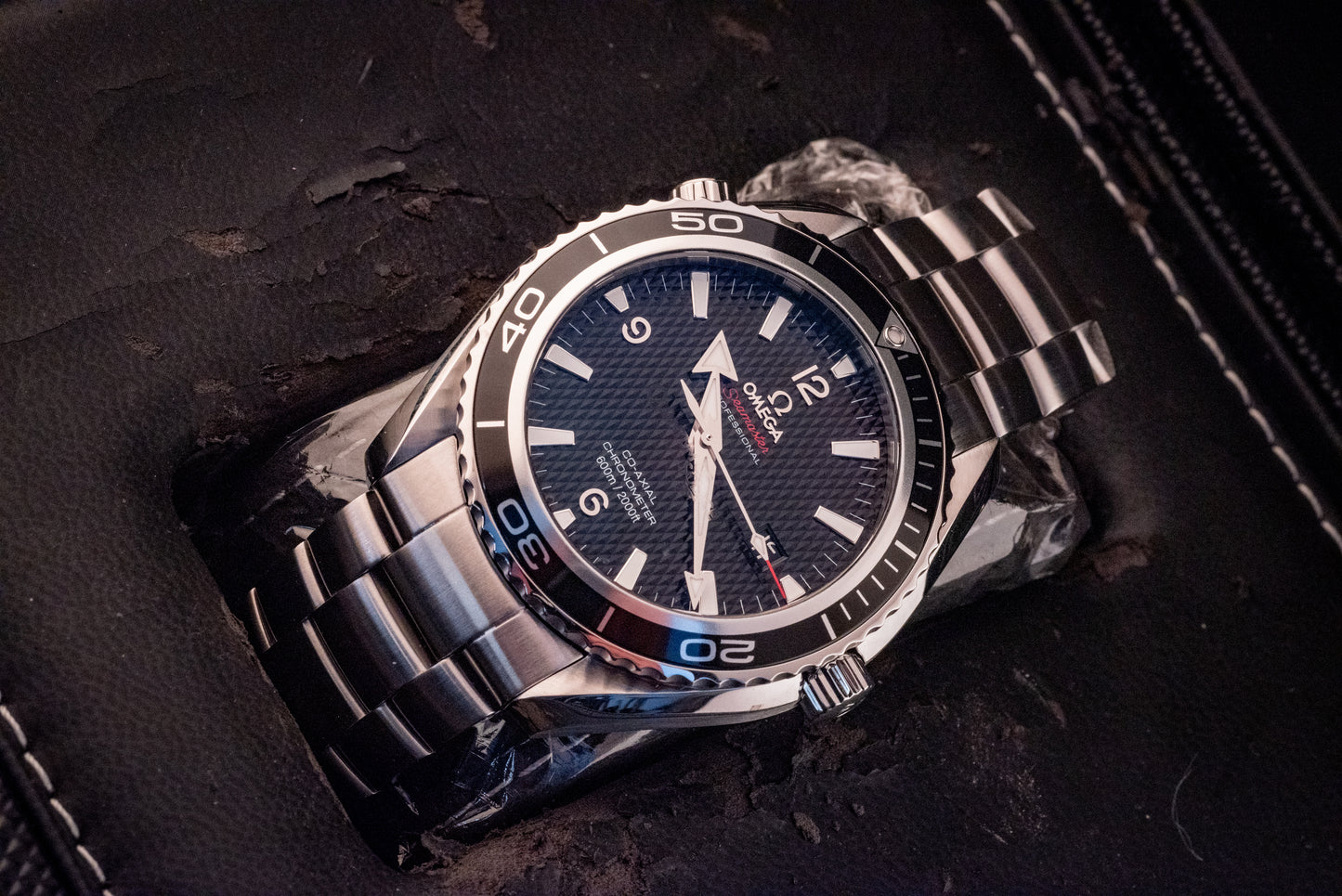 Omega Seamaster Planet Ocean Quantum of Solace Limited Edition 007 James Bond Box And Papers Ref 222.30.46.20.01.001