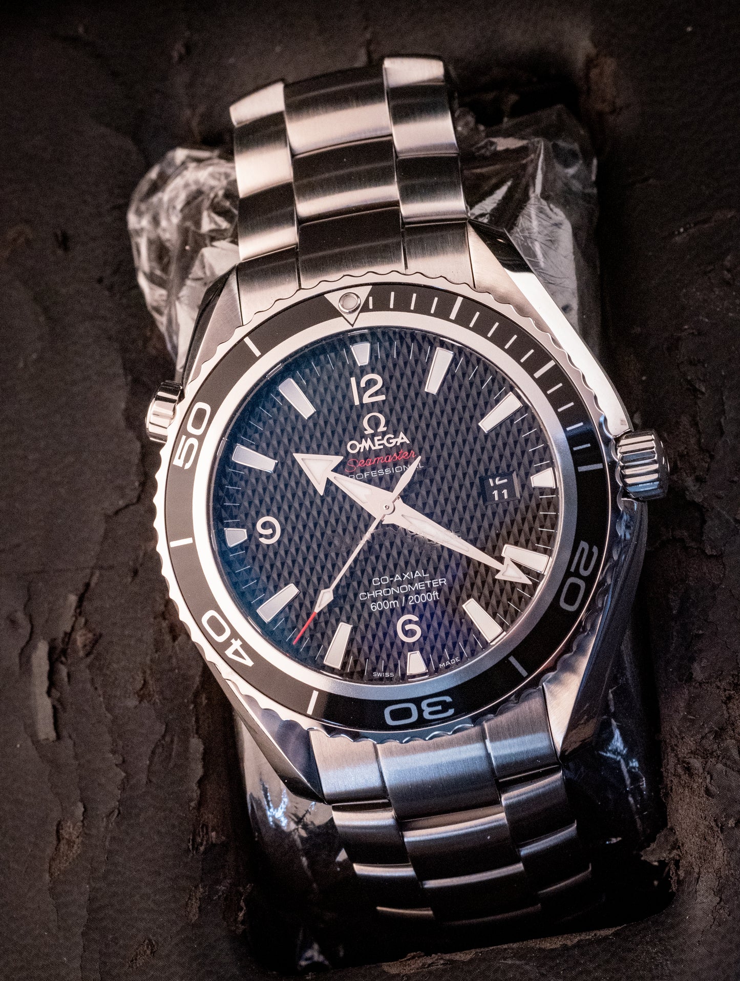 Omega Seamaster Planet Ocean Quantum of Solace Limited Edition 007 James Bond Box And Papers Ref 222.30.46.20.01.001