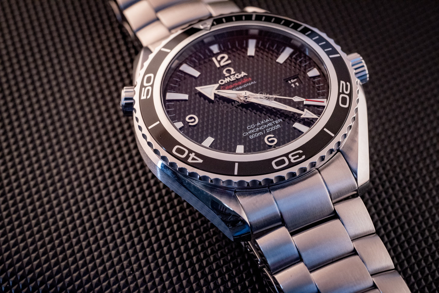 Omega Seamaster Planet Ocean Quantum of Solace Limited Edition 007 James Bond Box And Papers Ref 222.30.46.20.01.001
