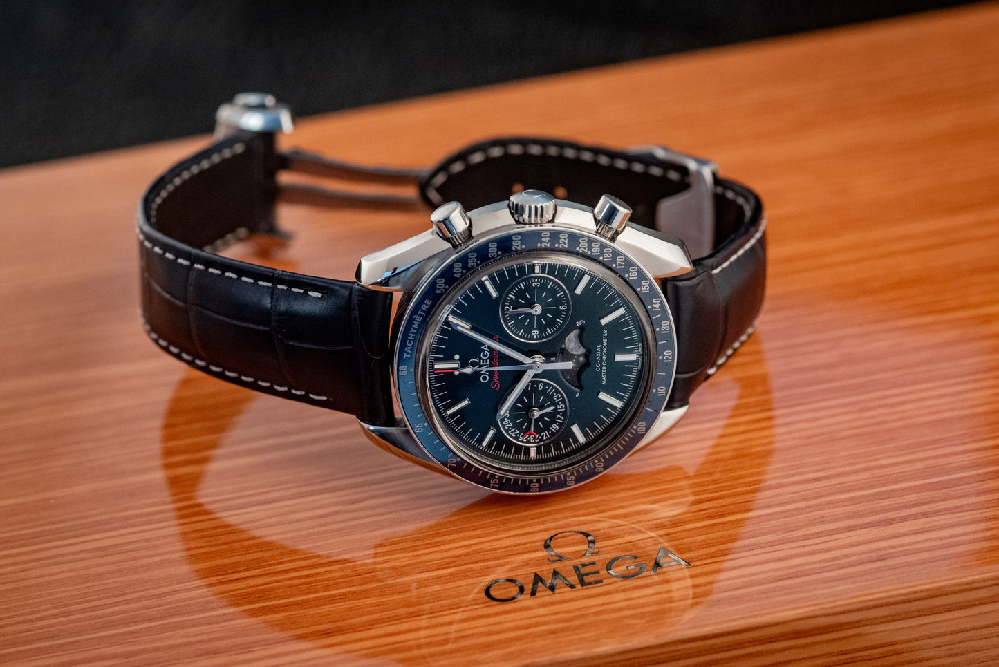 Omega Speedmaster Moonphase Blue Box And Papers 2022 304.33.44.52.03.001