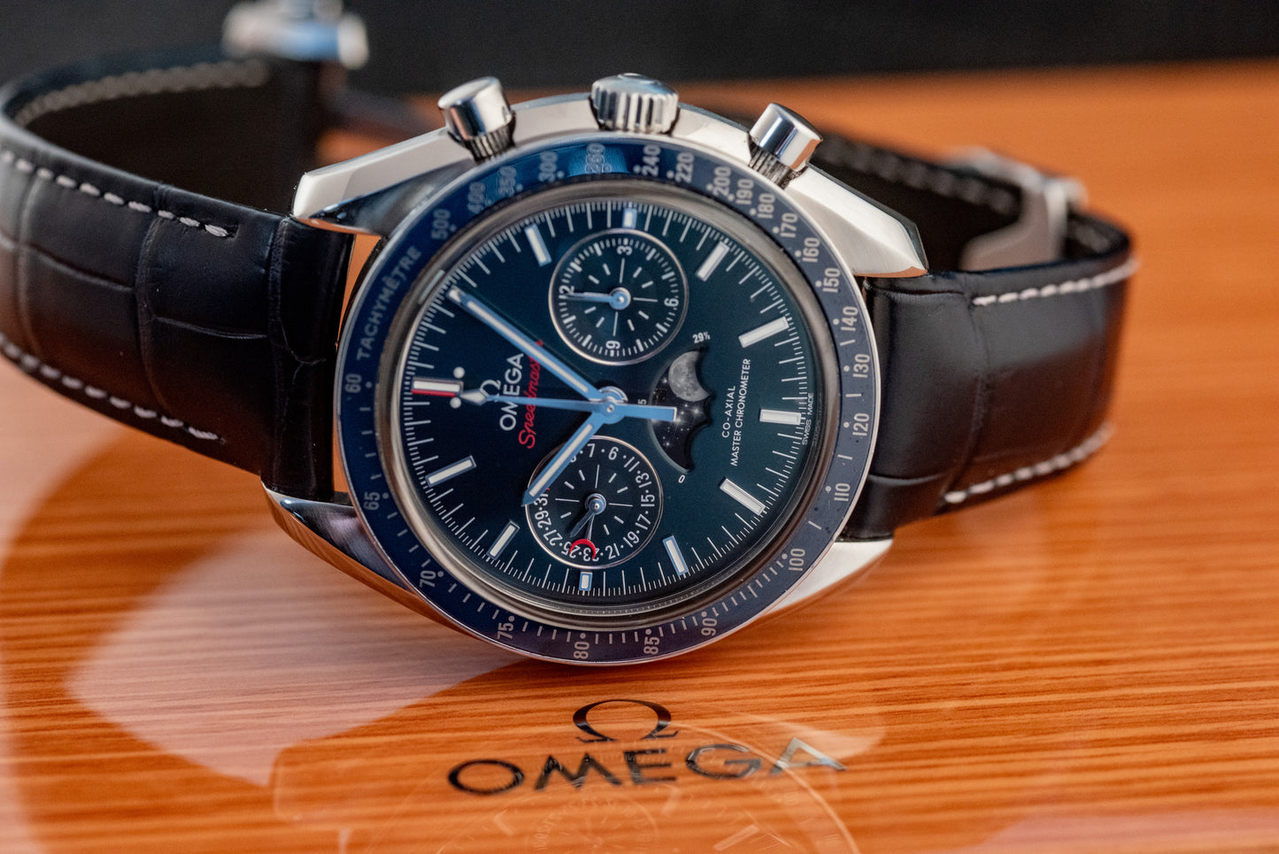Omega Speedmaster Moonphase Blue Box And Papers 2022 304.33.44.52.03.001
