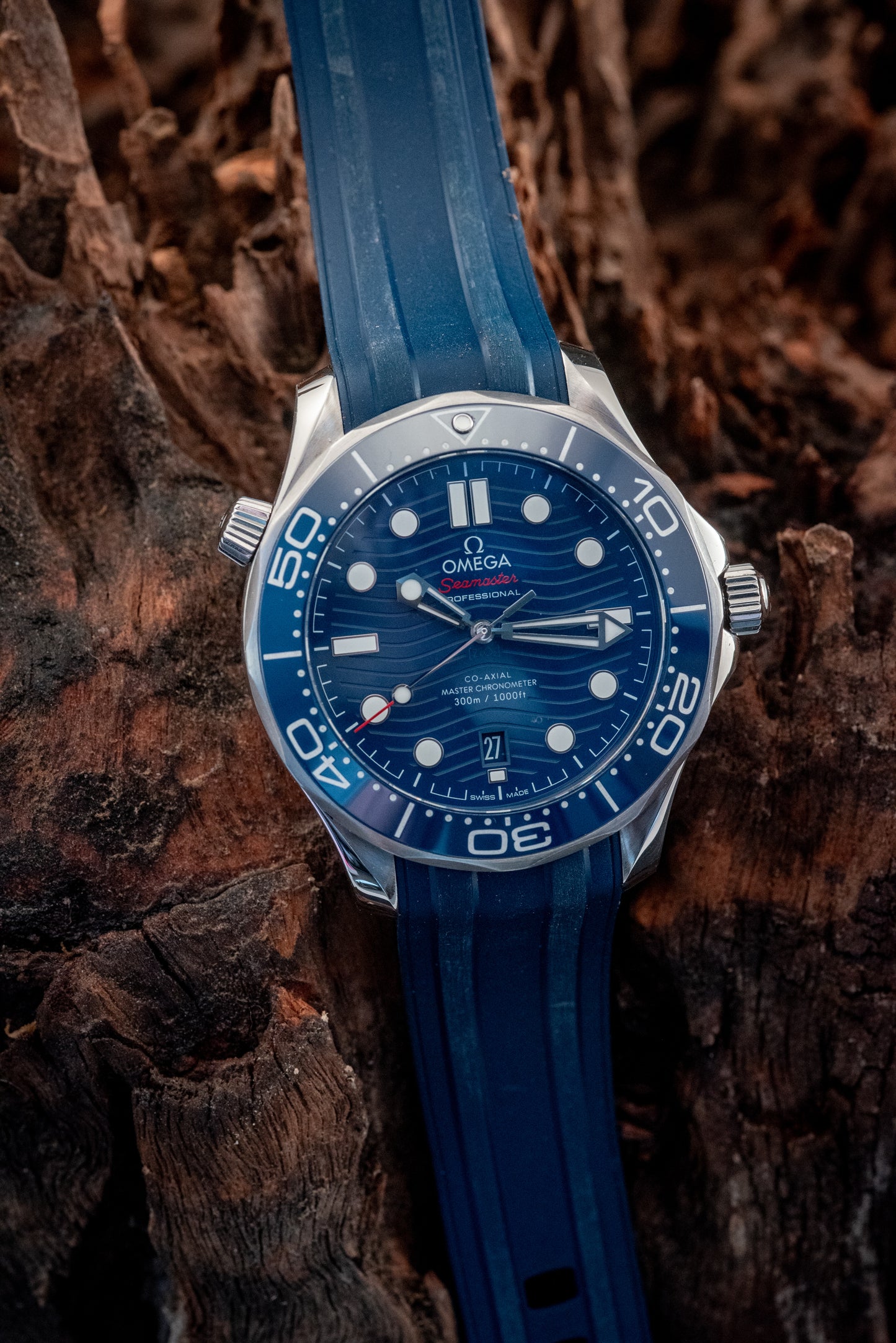 Omega Seamaster Diver 300M Co-Axial Master Chronometer Blue Dial Rubber Strap Watch 42mm Ref 210.32.42.20.03.001