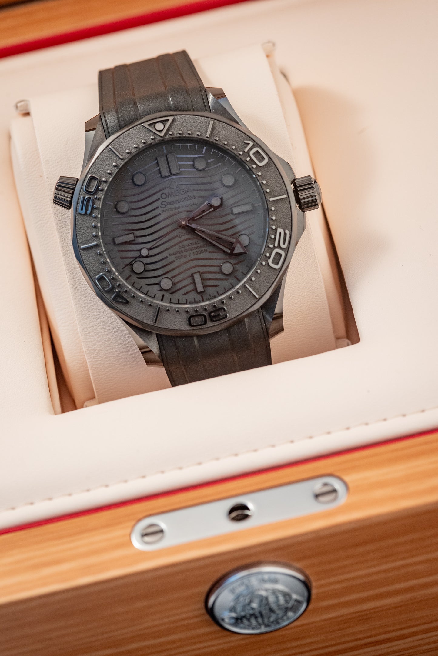 Omega Seamaster Diver 300M Black Ceramic 2023 Box And Papers 210.92.44.20.01.003