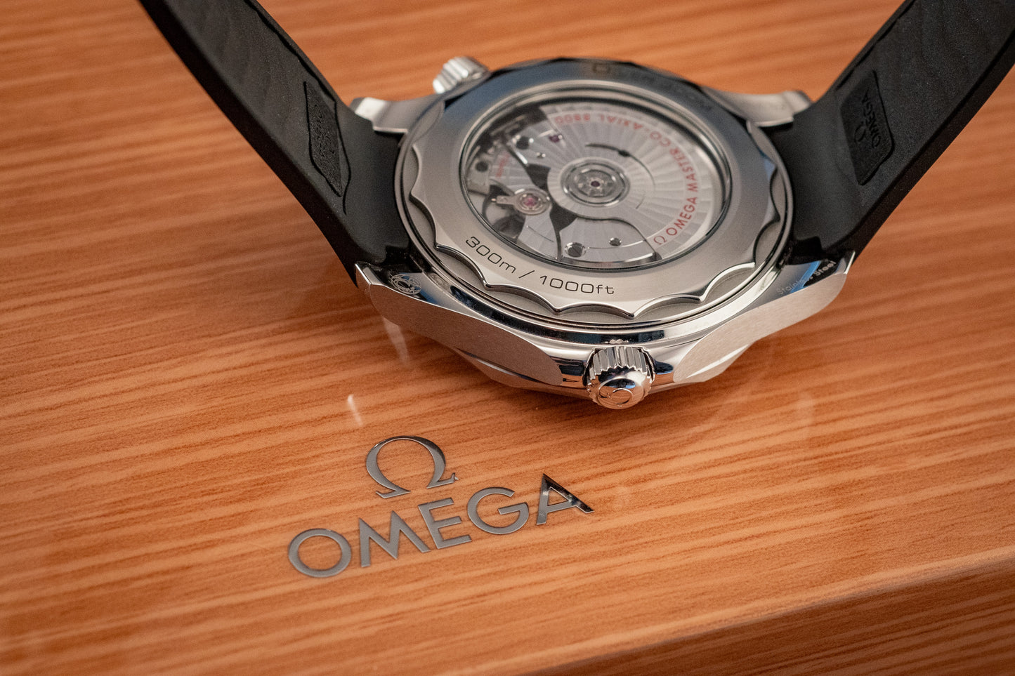 Omega 2022 Seamaster Diver 300M White Waves Dial Box And Papers Ref 210.32.42.20.04.001 Purchase Receipt