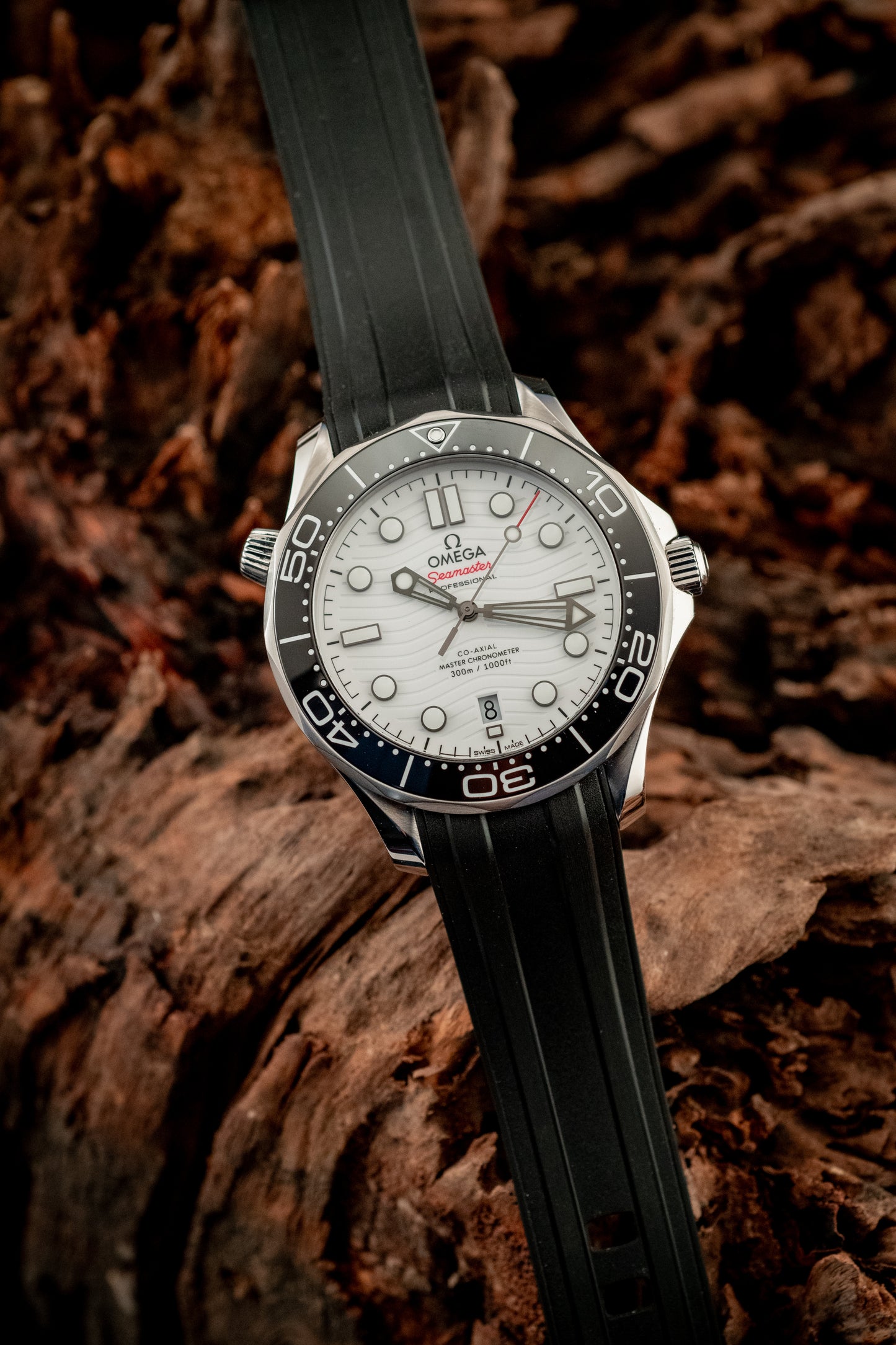 Omega 2024 Seamaster Diver 300M 42MM White Wave Box And Papers Ref 210.32.42.20.04.001