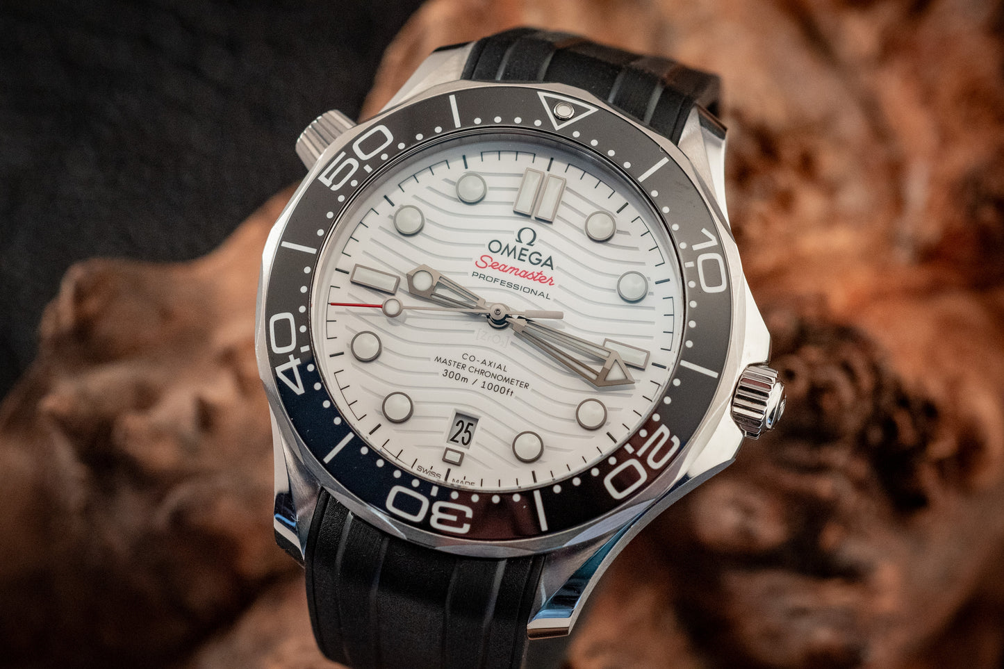 Omega 2022 Seamaster Diver 300M White Waves Dial Box And Papers Ref 210.32.42.20.04.001 Purchase Receipt