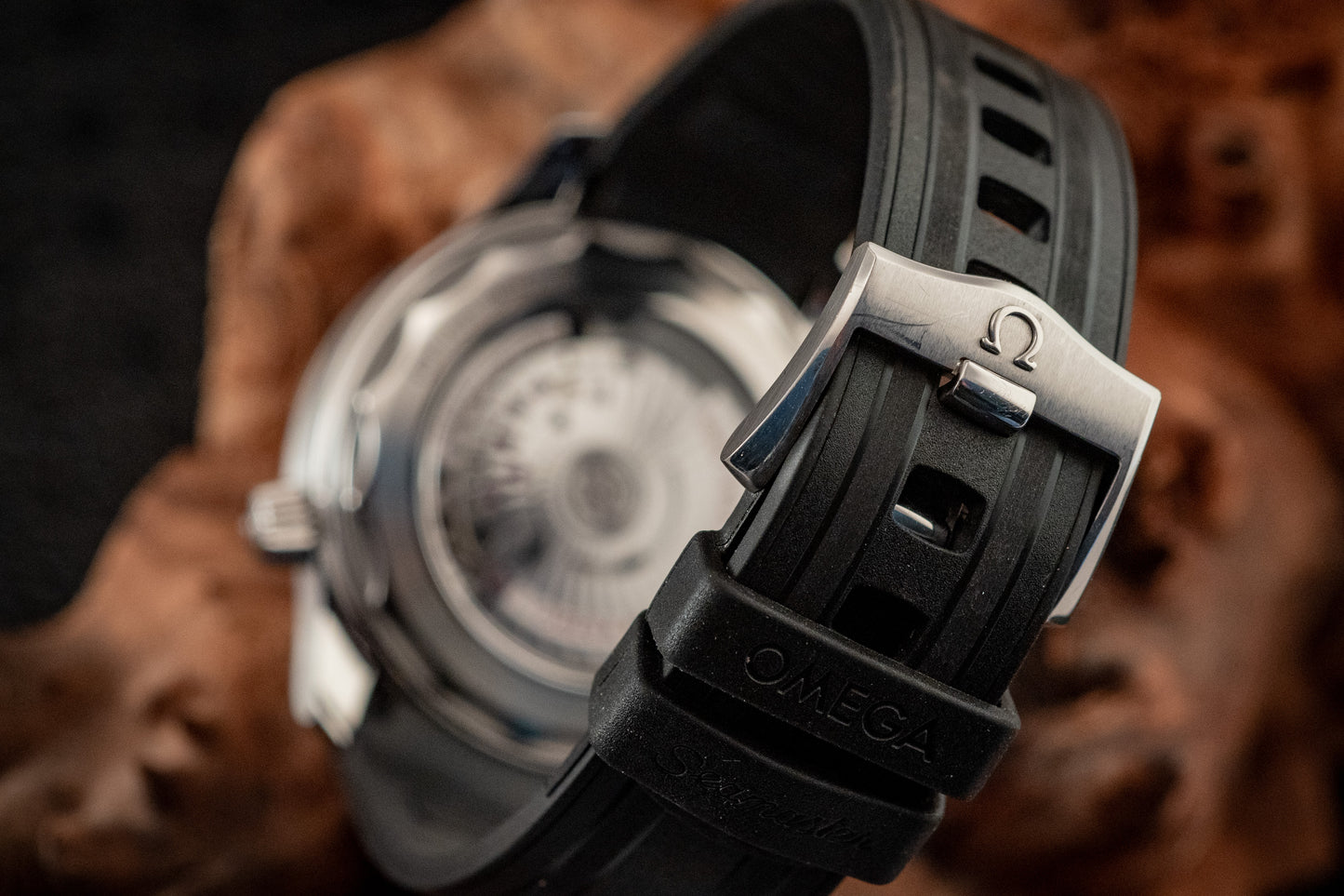 Omega 2022 Seamaster Diver 300M White Waves Dial Box And Papers Ref 210.32.42.20.04.001 Purchase Receipt