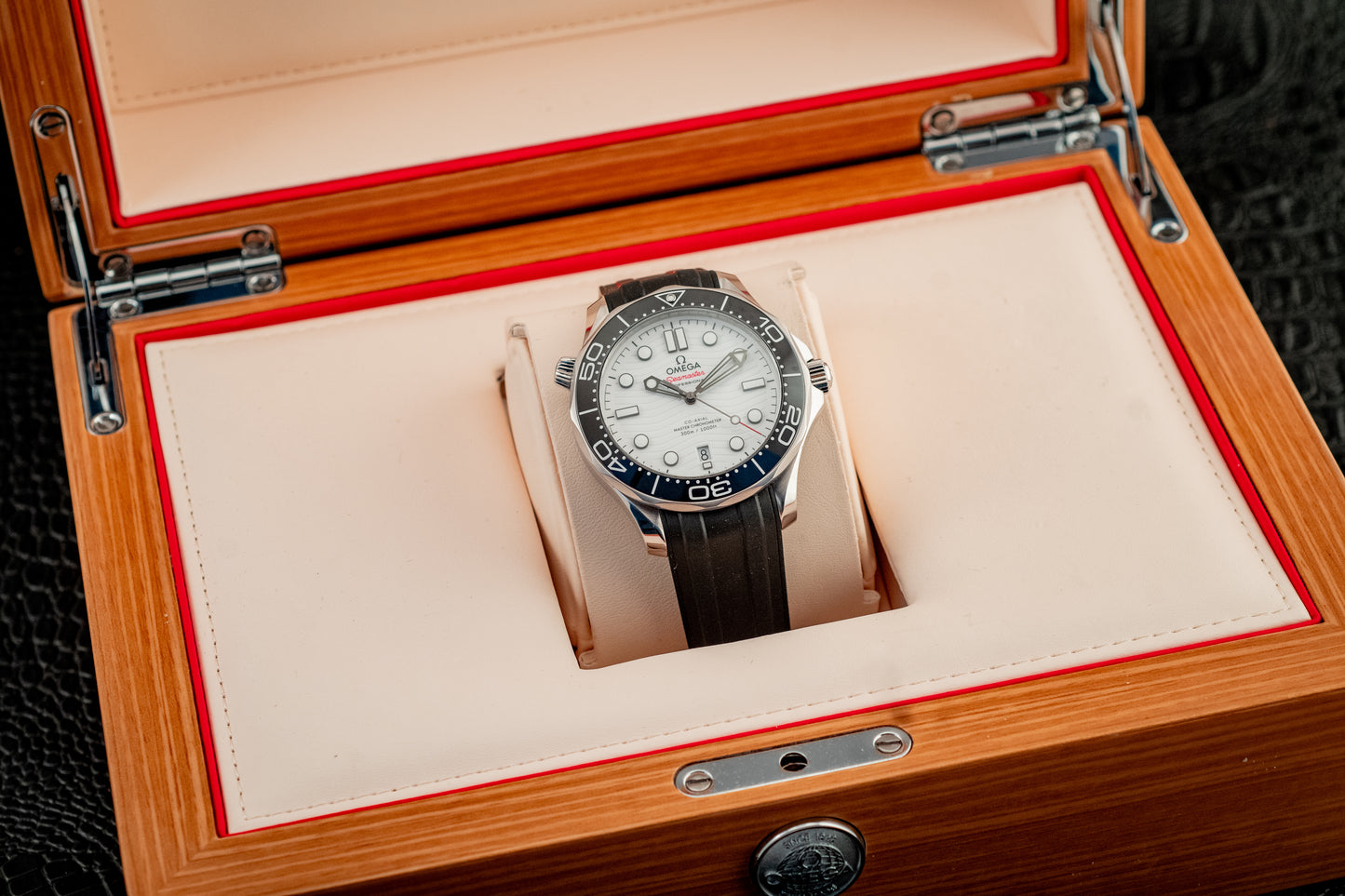 Omega 2024 Seamaster Diver 300M 42MM White Wave Box And Papers Ref 210.32.42.20.04.001