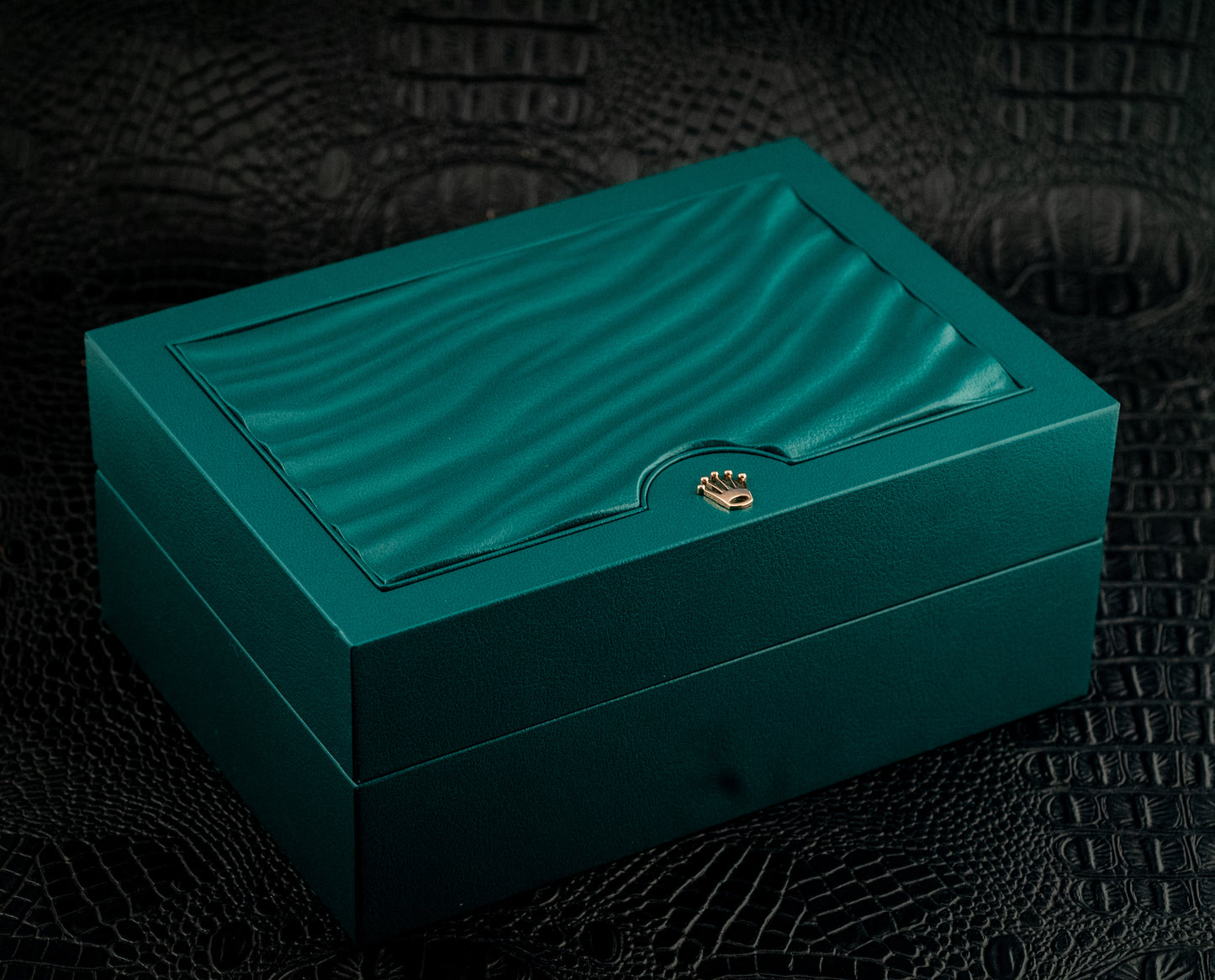 Rolex Submariner December 2021 Black No-date Full Set 41mm Box And Papers Ref 124060