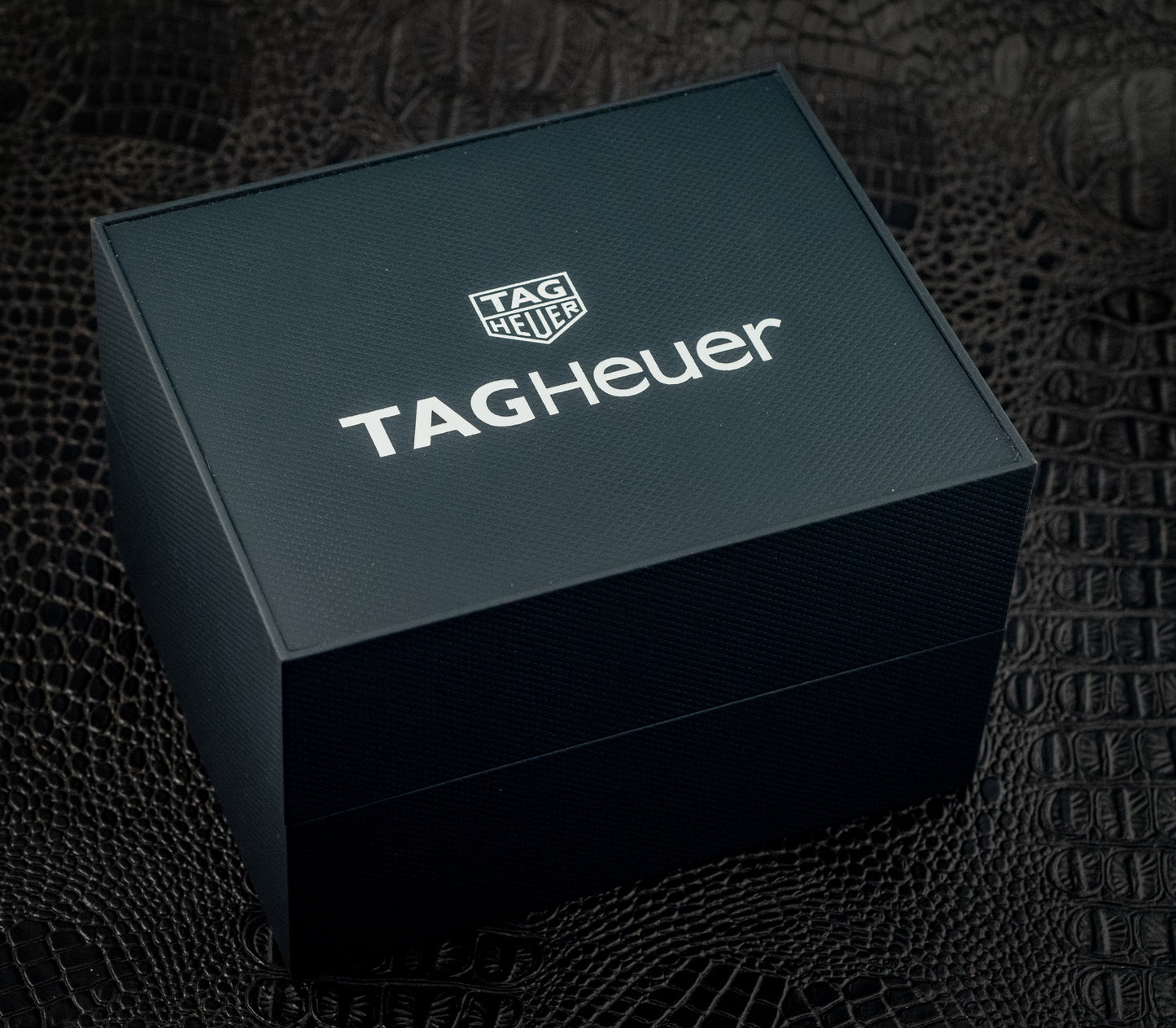 TAG Heuer 2024 Aqauracer Professional 200 Date Box And Papers Ref WBP2110.BA0627