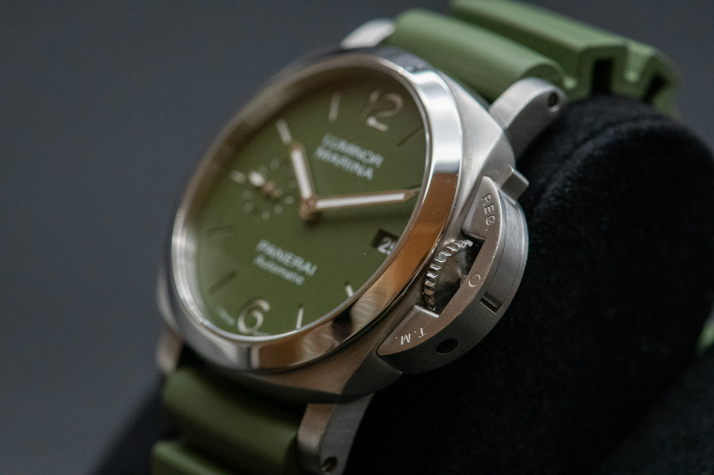 Panerai Luminor Quaranta Verde Militare 40mm Limited Ed Pam01304