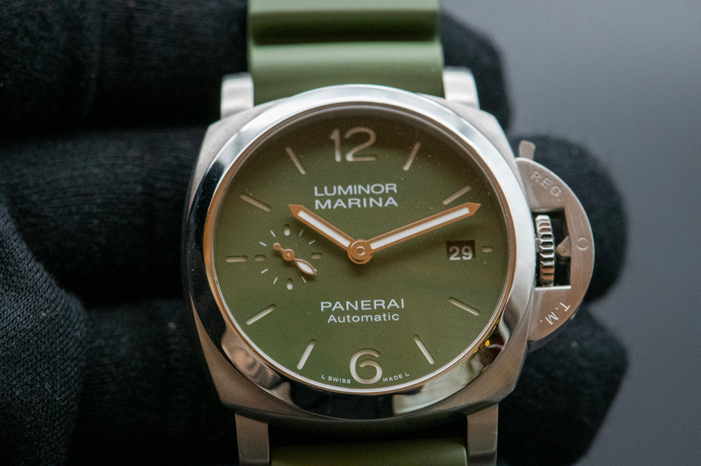 Panerai Luminor Quaranta Verde Militare 40mm Limited Ed Pam01304