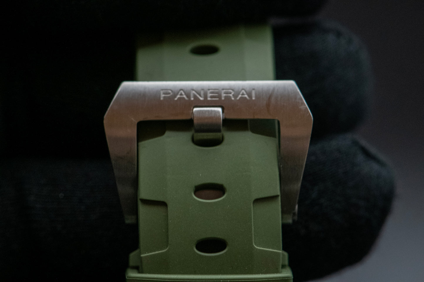 Panerai Luminor Quaranta Verde Militare 40mm Limited Ed Pam01304